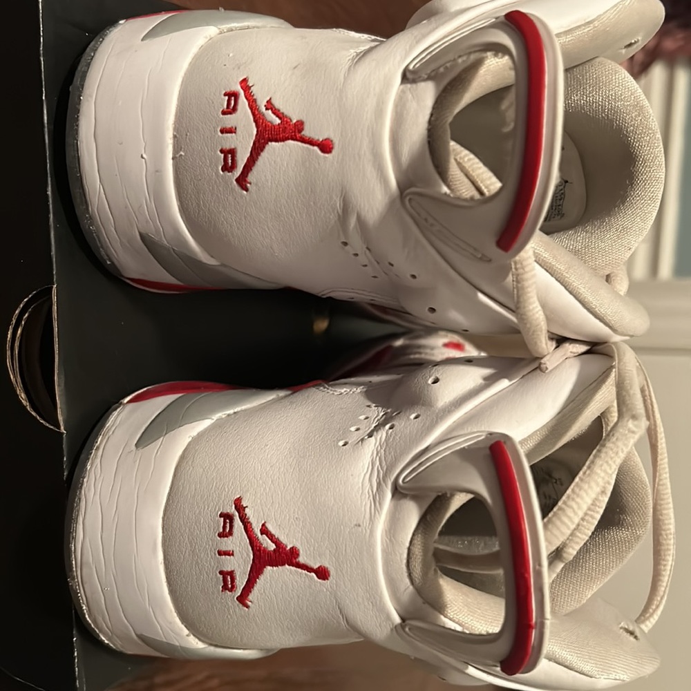 Air Jordan White Fire Reds - Picture 3 of 4